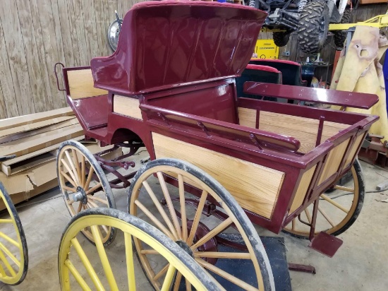 Draft horse-size buggy with pickup bed, Canadian made, with rear brakes, hitch, 4.5ft x 7ft.