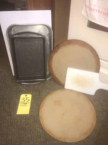 Pans, pizza stones, cutting boards