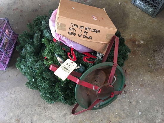 CHRISTMAS WREATHS-TREE STAND