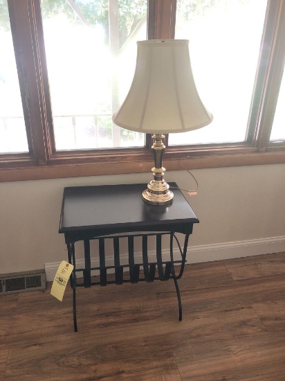 Lamp and lamp table