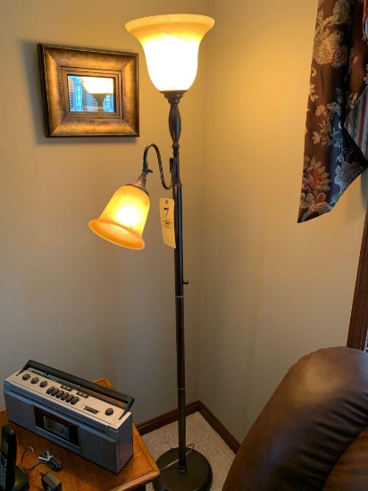 Bridge style lamp