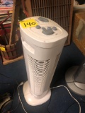 2 Tower fans