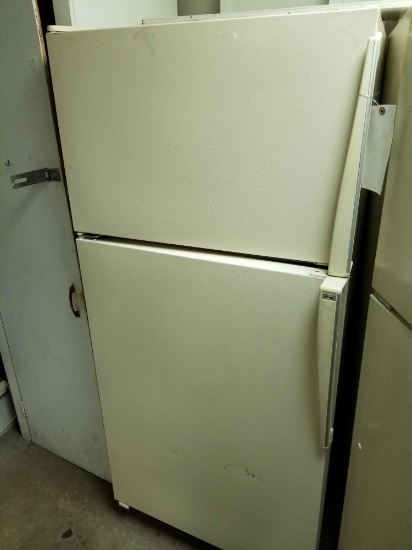Amana refrigerator, works