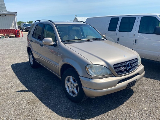 2001 Mercedes ML320