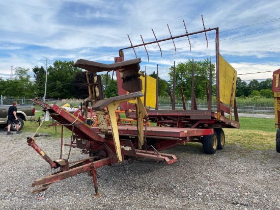 New Holland Stackliner 1033