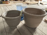 2 Large plastic planters, 2 pet watering systems