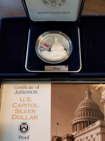 1994 US Capital bicentennial silver dollar