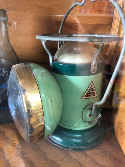 Delta lantern - dietz globe - bottles