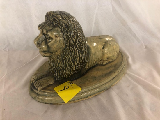 Pottery lion figurine