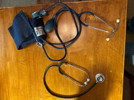 Stethoscope & blood pressure gauge.