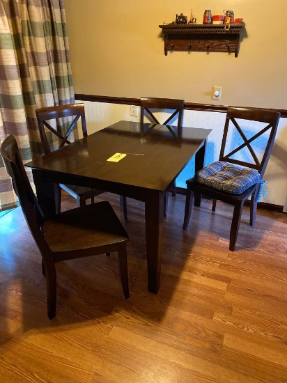 Dinette Table and 6 Chairs