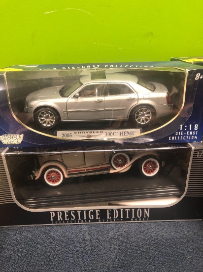 2005 Chrysler 300 C Hemi and Prestige Edition collectible model 1/18 scale