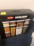 OXO Good Grips container set