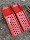 Pair of car ramps