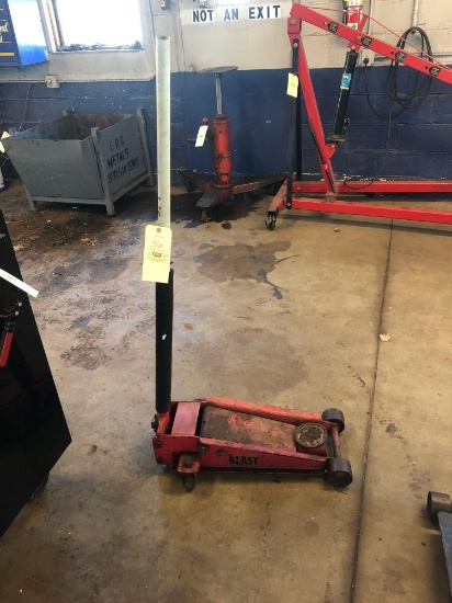 The Beast floor jack