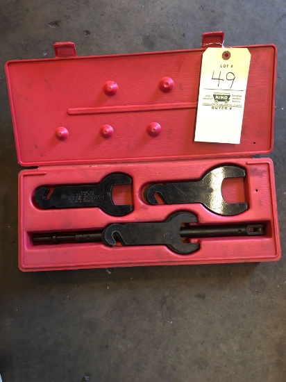 Pneumatic fan clutch wrench set