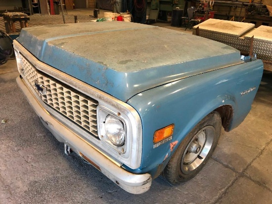 1971 c-10 chevy custom project truck in pieces