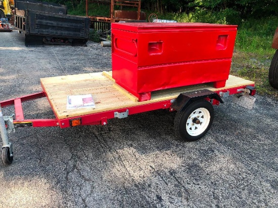Trailer - 4ftx8ft like new with mounted 2ftx4ft job box