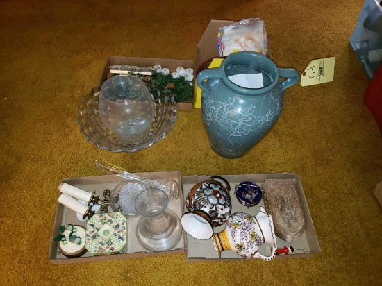 Vases, Glassware, Decorators