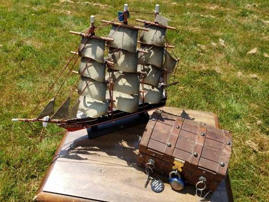 Wooden Model Ship - Wooden Treasure Chest