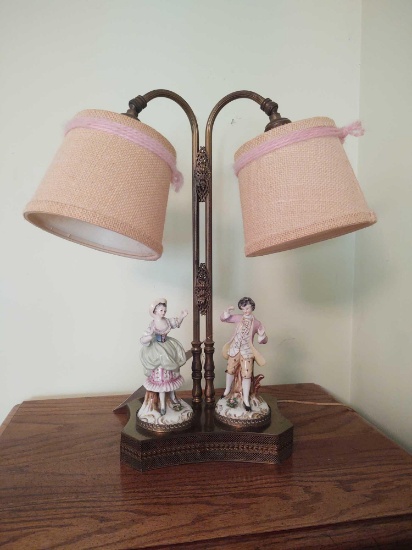 Oriental style figurine lamp