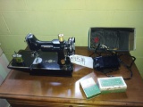 Singer Featherweight Sewing Machine w/ accessories