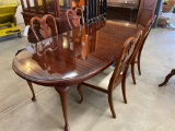 American Drew Queen Anne dining table w/ 4 chairs, 1 leaf, table pads, & 2-pc. china cabinet