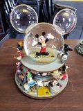 Mickey Mouse snow globe