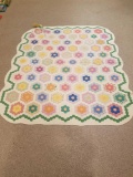 Floral style quilt, 74 x 87in