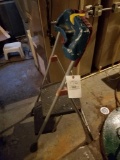 Painting stepladder