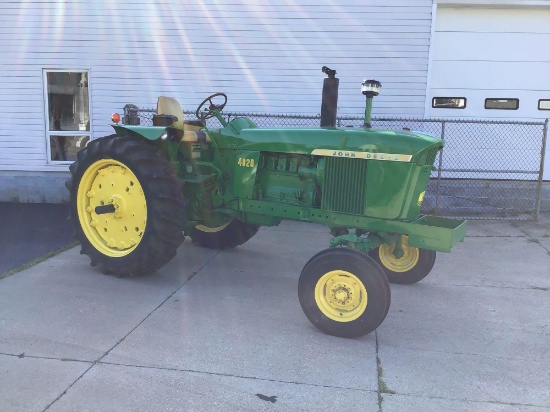 John Deere 4020, gas, synchro, 15.5 -38 Firestone rears, one remote, runs. Tach not working