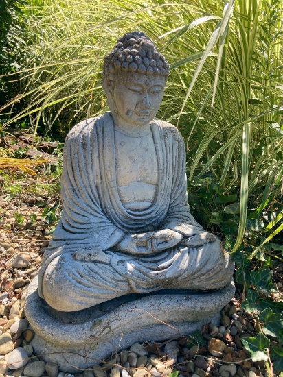 2-piece concrete Buddha statue