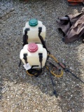 Pair of backpack sprayers