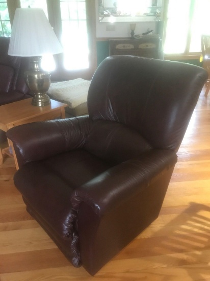 La-z-boy rocker, recliner - clean