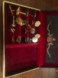 Costume jewelry, cuff-links