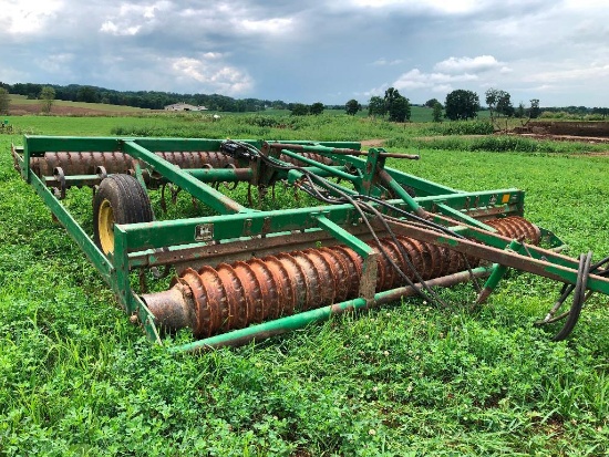 JD 970 12 cultimulcher