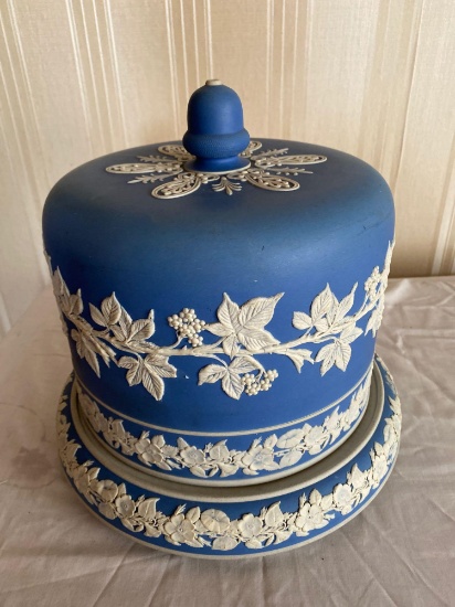 Unmarked Wedgwood cake saver, 10" tall x 10.5" diameter