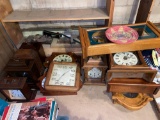 Job lot of clocks & clock cases