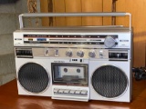 Soundesign AM/FM radio cassette player.