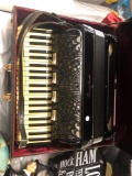 Accordion in case Accordiana