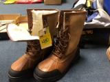 Lined waterproof boots size 9 1/2