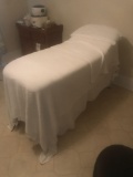 Massage table/bed