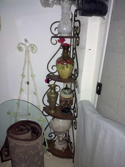 Corner Shelf w/ Vases, Lamp, Rug, Eisle