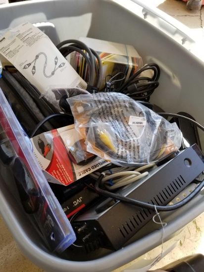 Tote of electronic hardware