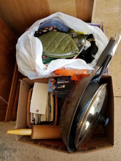 Longaberger basket, kitchen items