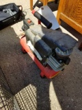 Small air compressor