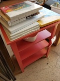 Small stand, blank canvases