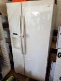 Kenmore refrigerator, works