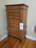 Jewelry chest