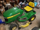 John Deere X320 Riding Lawn Tractor